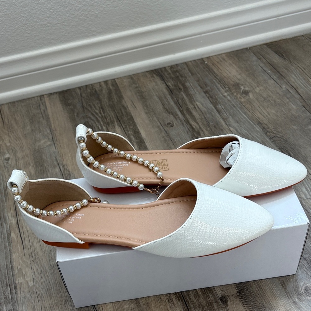 Women's White Pointed Pearl-Strap Flats